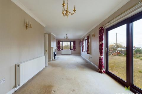 4 bedroom detached house for sale, Smelthouse Lane, Pant, Oswestry