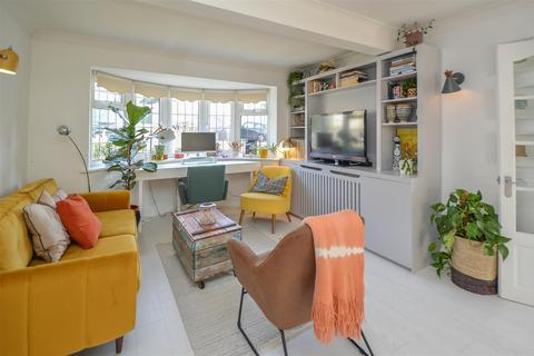 1 Wren Place, Brentwood, CM14 4HS