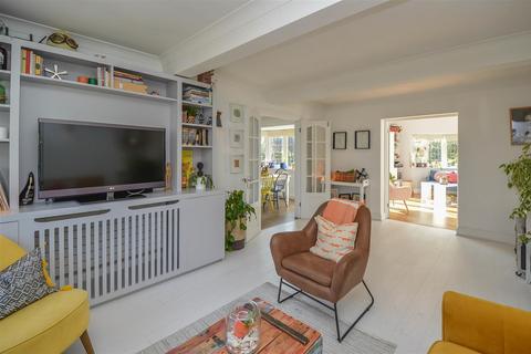 1 Wren Place, Brentwood, CM14 4HS