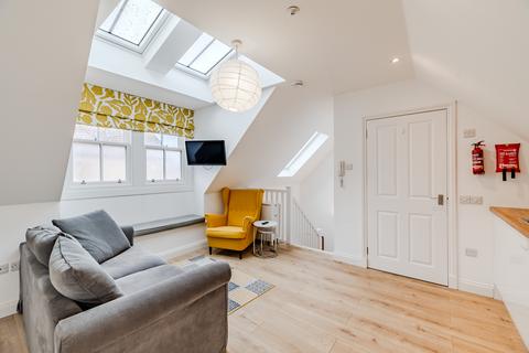 1 bedroom flat for sale, 131d, South Street, St Andrews, KY16 9UN