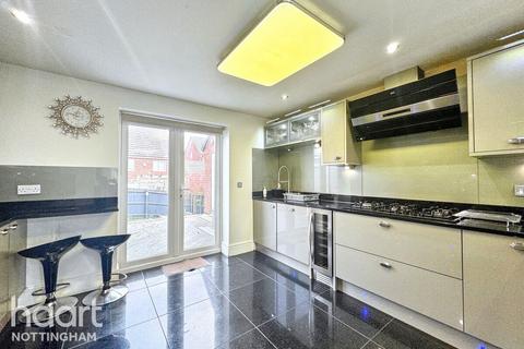 15 Bailey Drive, Mapperley, Nottingham, NG3 5US