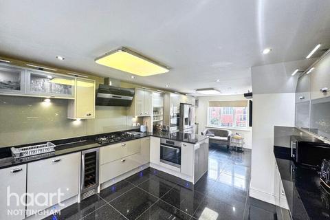 15 Bailey Drive, Mapperley, Nottingham, NG3 5US