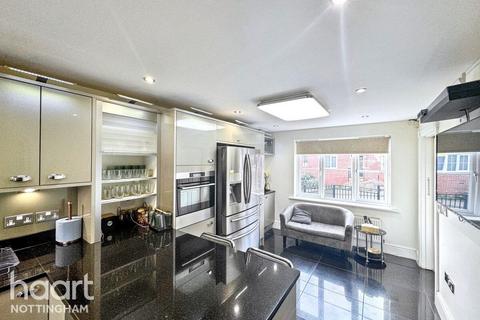 15 Bailey Drive, Mapperley, Nottingham, NG3 5US