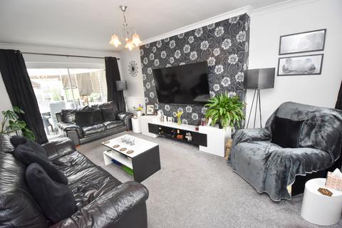 4 bedroom semi-detached house for sale, Leamington Road, Urmston, M41