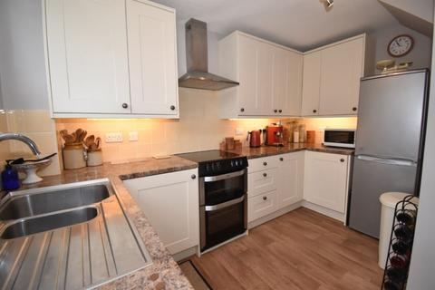13 Bridespring Walk, Exeter, EX4 7EX