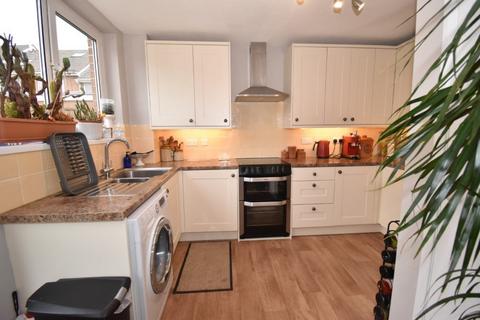 13 Bridespring Walk, Exeter, EX4 7EX