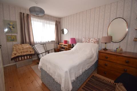 13 Bridespring Walk, Exeter, EX4 7EX