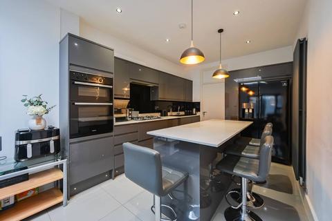 7 bedroom terraced house for sale, Whymark Avenue, Hornsey, London, N22