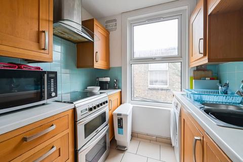 18 Willingdon Road, London, N22 6SB
