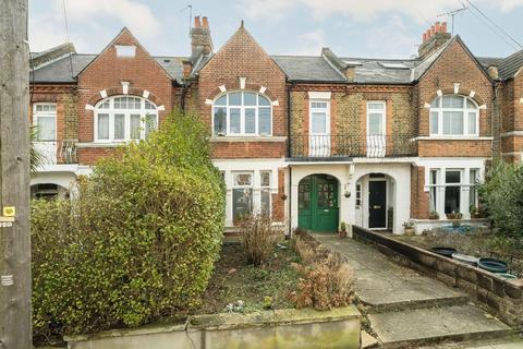 3 bedroom flat to rent, Dornton Road, London SW12