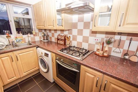 3 bedroom terraced house for sale, Lowestoft Drive, Cippenham, Slough