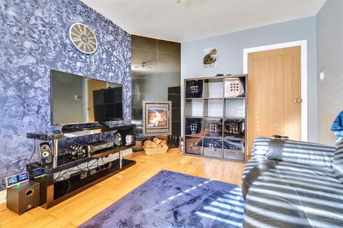3 bedroom semi-detached house for sale, Costock Avenue, Nottingham