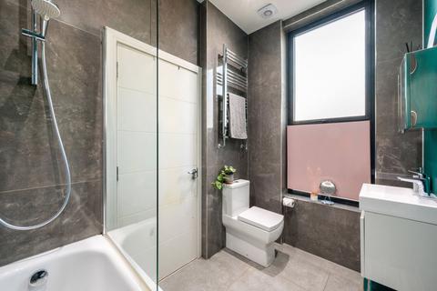 1 bedroom flat for sale, Beynam Court, 222 Trundleys Road, London