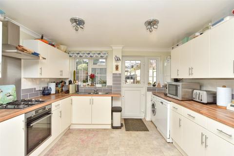 3 bedroom semi-detached house for sale, Horselees Road, Faversham ME13