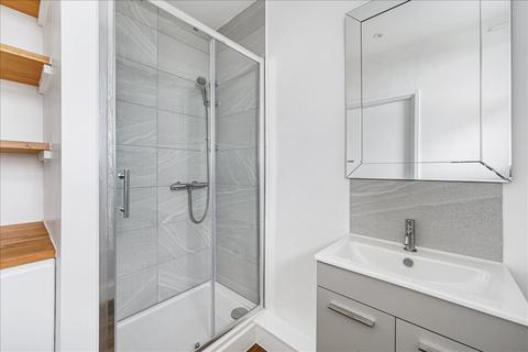 2 bedroom flat for sale, Shepherd's Bush W12 W12