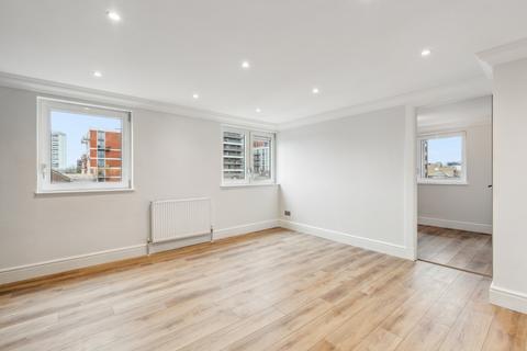 2 bedroom flat for sale, Molasses House, Clove Hitch Quay, London