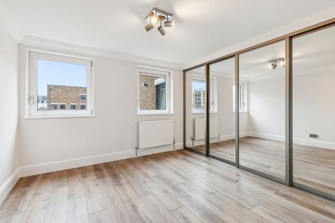 2 bedroom flat for sale, Molasses House, Clove Hitch Quay, London
