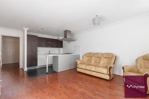 2 bedroom flat for sale, Rivington Court, Dagenham RM10