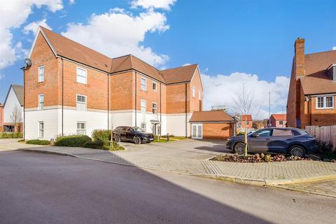 2 bedroom apartment for sale, 20 Royal Crescent, West Malling ME19