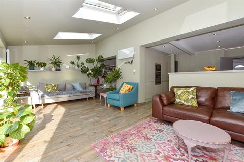 52 Breadlands Road, Willesborough, Ashford, TN24 0EP