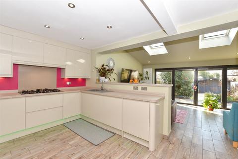 52 Breadlands Road, Willesborough, Ashford, TN24 0EP