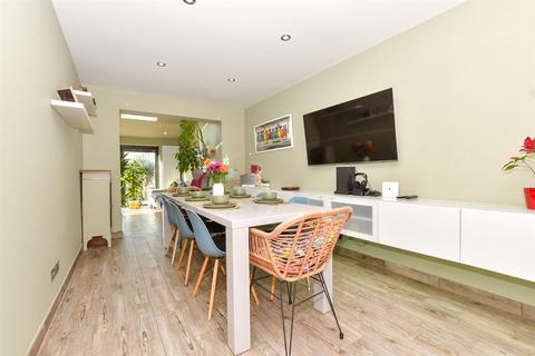 52 Breadlands Road, Willesborough, Ashford, TN24 0EP