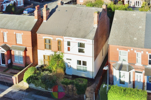 2 bedroom semi-detached house for sale