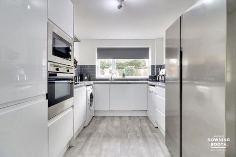 3 bedroom detached bungalow for sale, Leomansley Close, Lichfield WS13