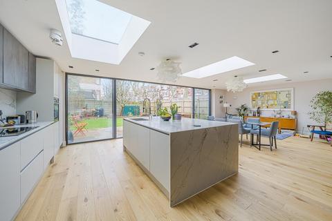 5 bedroom end of terrace house for sale, Priory Road, Crouch End