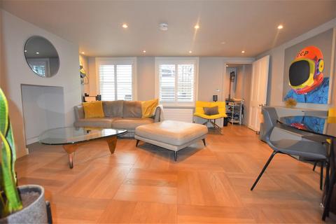 1 bedroom flat for sale, City Road, London