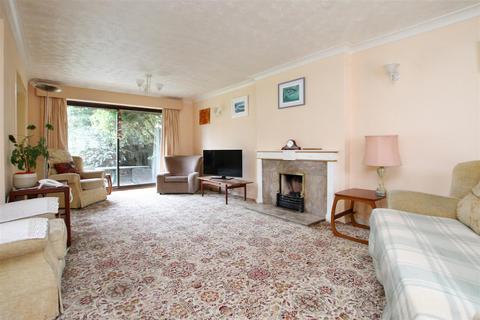 4 bedroom detached house for sale, The Mallards, Havant PO9