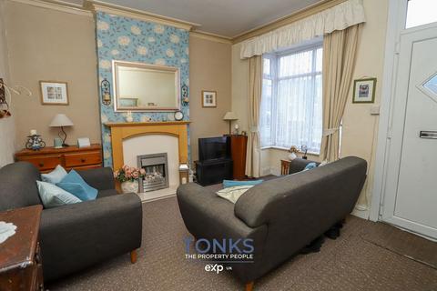 3 bedroom terraced house for sale, Dudley Road, Halesowen B63
