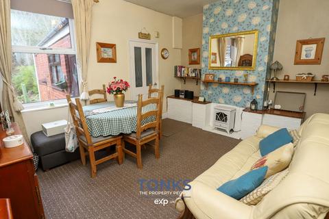 3 bedroom terraced house for sale, Dudley Road, Halesowen B63