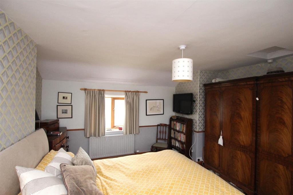 Bedroom One - c.JPG