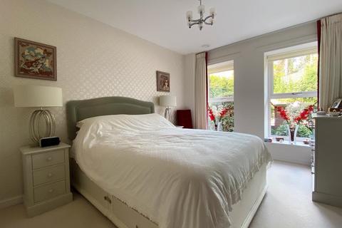 1 bedroom flat for sale, Cainscross Road, Stroud, GL5 4ET