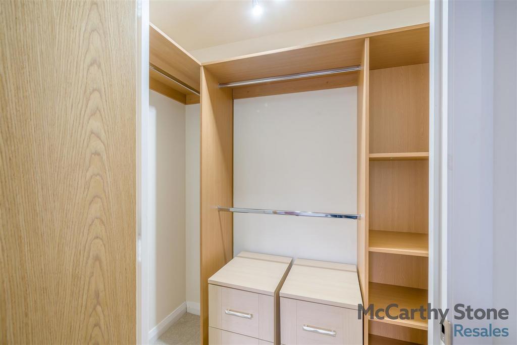 8636415-interior11.jpg