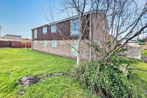 2 bedroom ground floor flat for sale, Oakley Drive, Cramlington, Northumberland, NE23 2YA