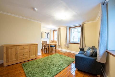 2 bedroom flat to rent, Abbey Lane, Abbeyhill, Edinburgh, EH8