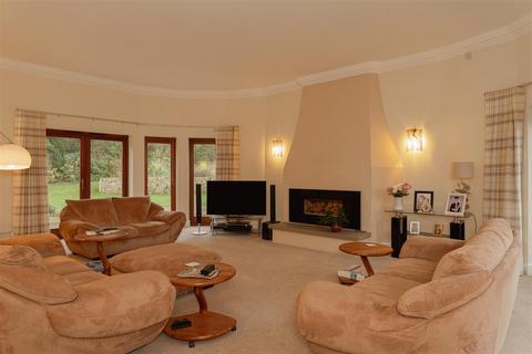 5 bedroom detached house for sale, Sandy Lane, Reigate