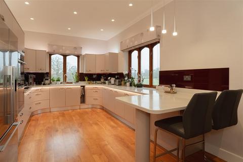 5 bedroom detached house for sale, Sandy Lane, Reigate