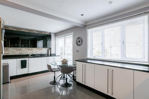 34 Cleekim Road, Edinburgh, EH15 3HU
