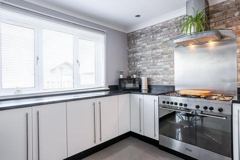 34 Cleekim Road, Edinburgh, EH15 3HU