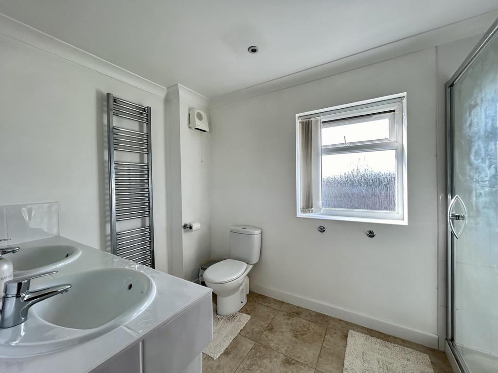 En suite 2