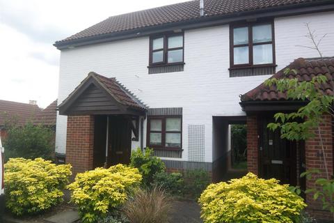 2 bedroom end of terrace house for sale, Englefield Close, Englefield Green TW20