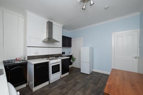 2 bedroom terraced house for sale, Wood Street, Castleford WF10