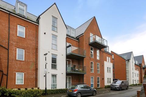 2 bedroom flat for sale, John Rennie Road, Chichester, PO19