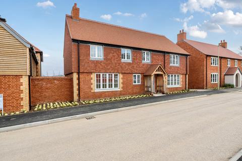 4 bedroom detached house for sale, Mountbatten Park, Hoe Lane, North Baddesley, Hampshire, SO52