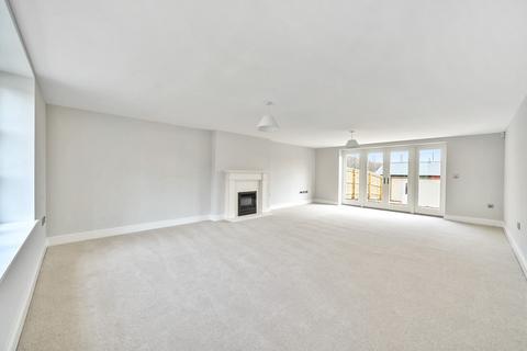 4 bedroom detached house for sale, Mountbatten Park, Hoe Lane, North Baddesley, Hampshire, SO52