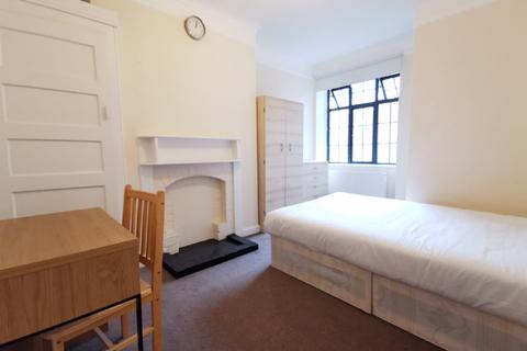 3 bedroom flat to rent, Euston, London NW1