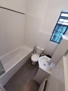 3 bedroom flat to rent, Euston, London NW1